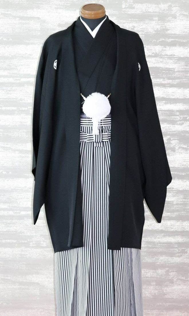 黒紋服